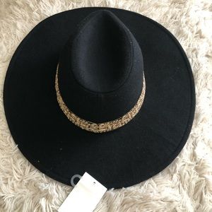 Black wide embroidered fedora
